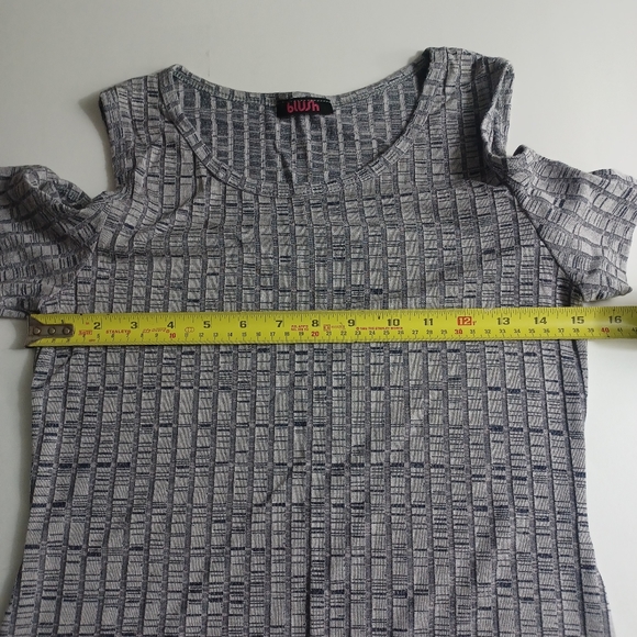 🔥4/$20 Blush Cold Shoulder Bodycon Dress XS Gray *SEE MEASUREMENTS/SIZE CHART* - Picture 8 of 11
